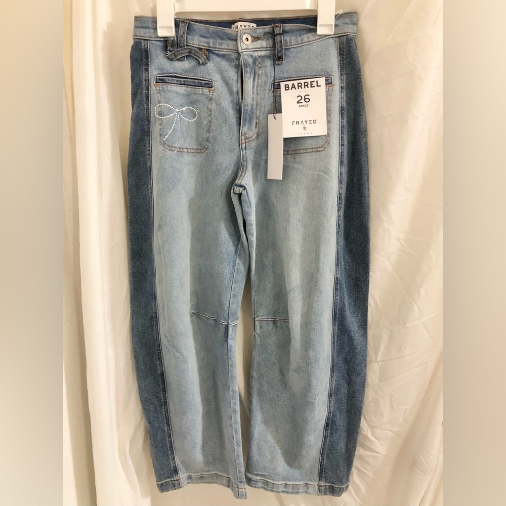 Frayed soraya wash rhinestone bow adorned barrel ankle jeans size 26 brand new - Picture 15 of 16